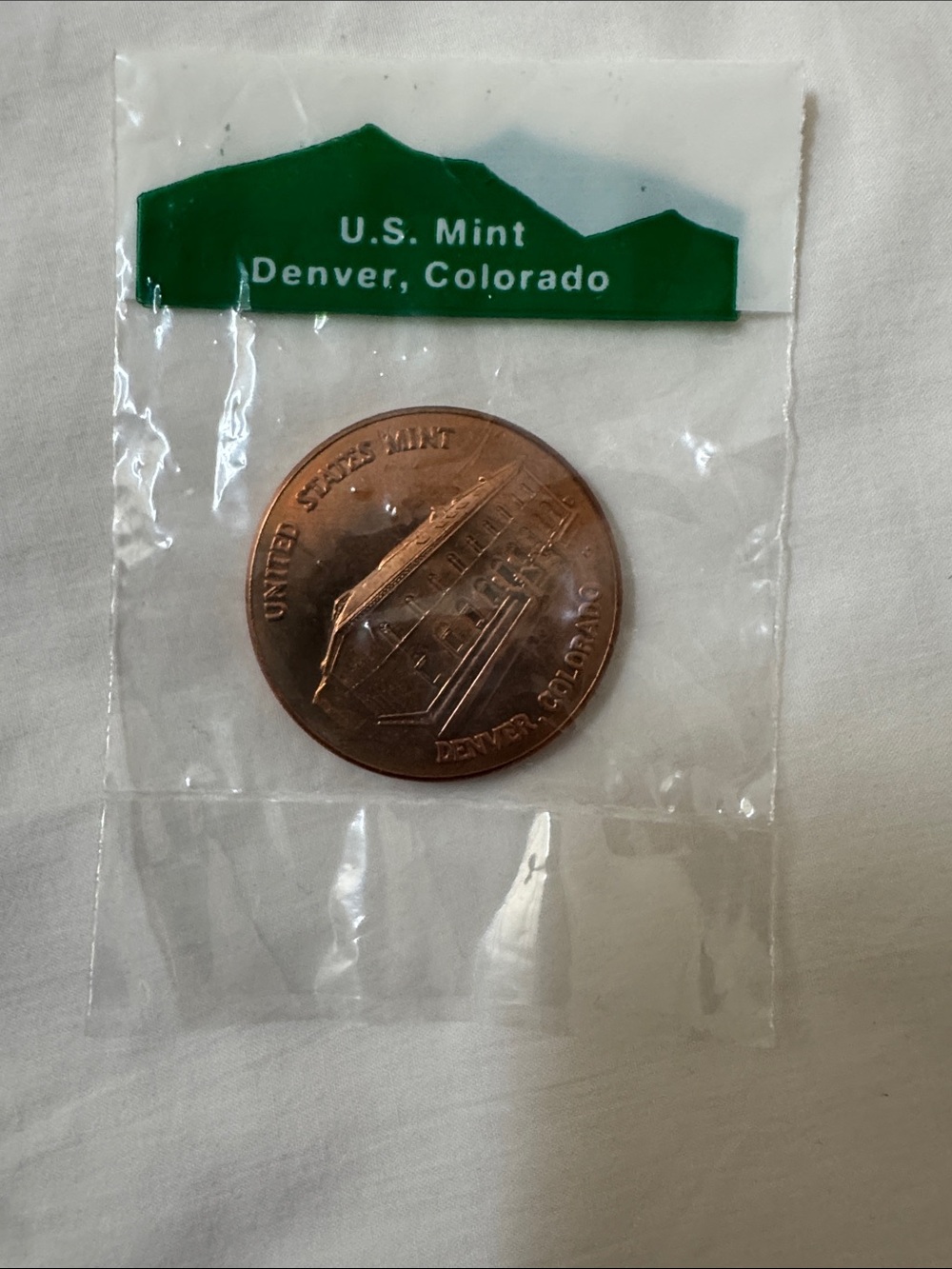 U.S. Mint Denver Souvenir Round Coin - Copper/Bronze Tone. NWT